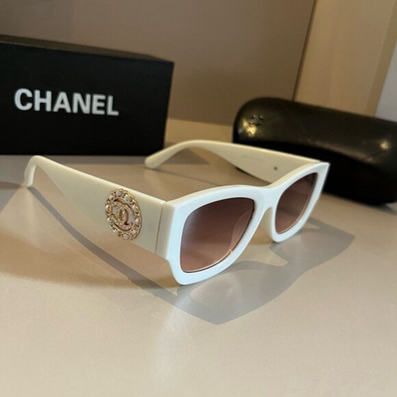 CHANEL Women's White Sunglasses - Picture 7 of 7